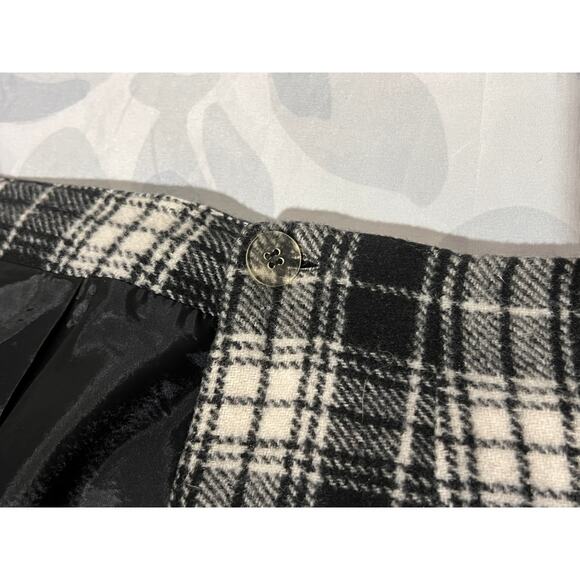 Cambridge Country Plaid Wrap Skirt Fringe Button & Snap‎ Closure Women's Size 6P - Picture 7 of 10